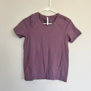 Athleta In Motion Seamless Tee T-Shirt - purple size Small